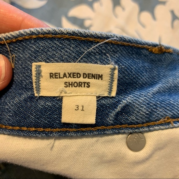 Madewell Relaxed Fit Denim Shorts - Picture 4 of 8